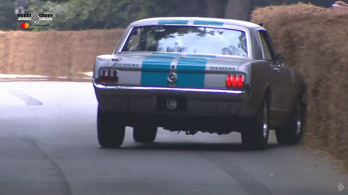 FORD (USA) MUSTANG