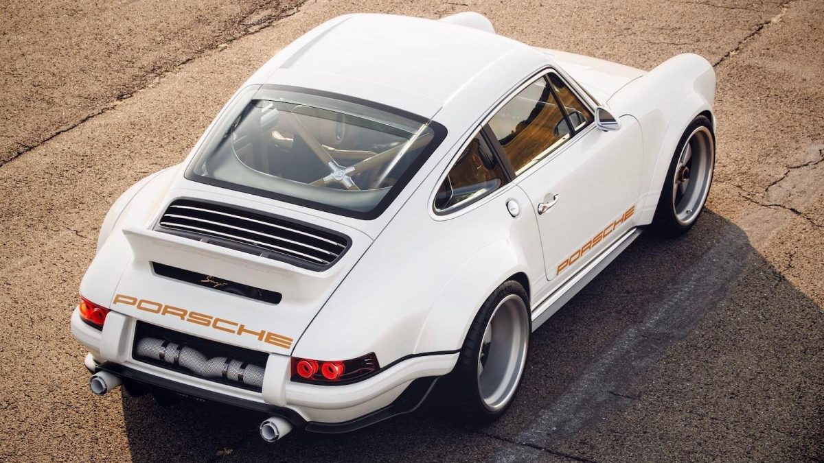 PORSCHE