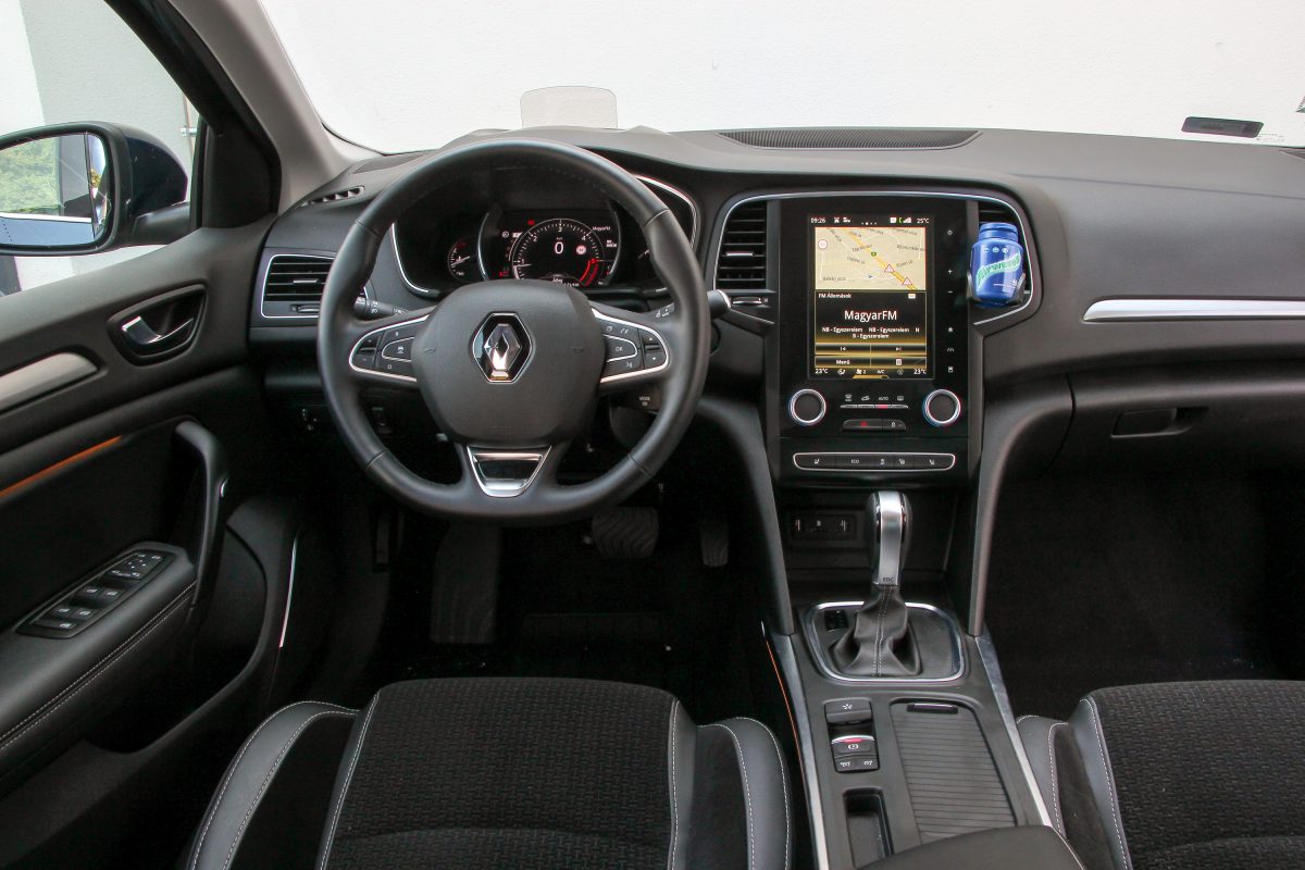 RENAULT MEGANE