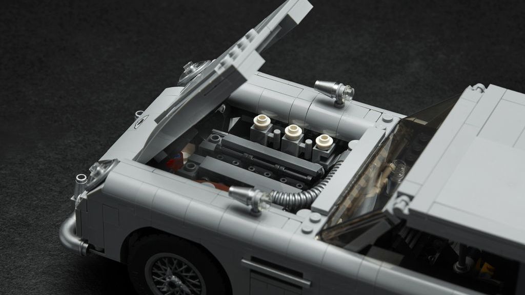 ASTON MARTIN DB5