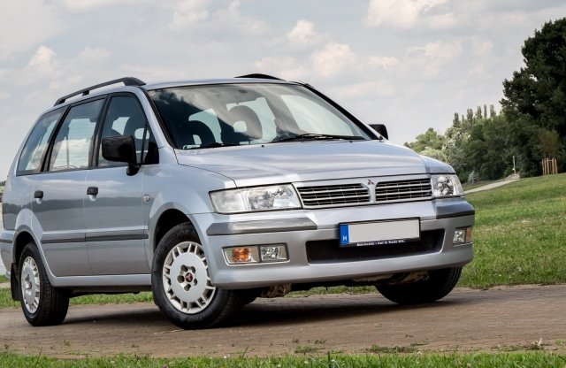 Egy menő fater választása – Mitsubishi Space Wagon