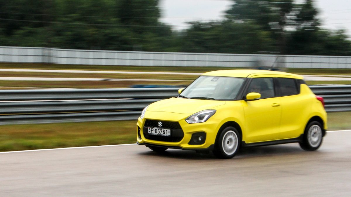 SUZUKI SWIFT