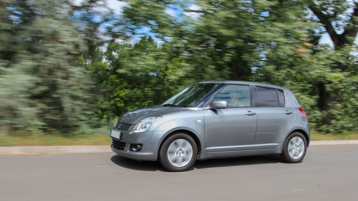 SUZUKI SWIFT