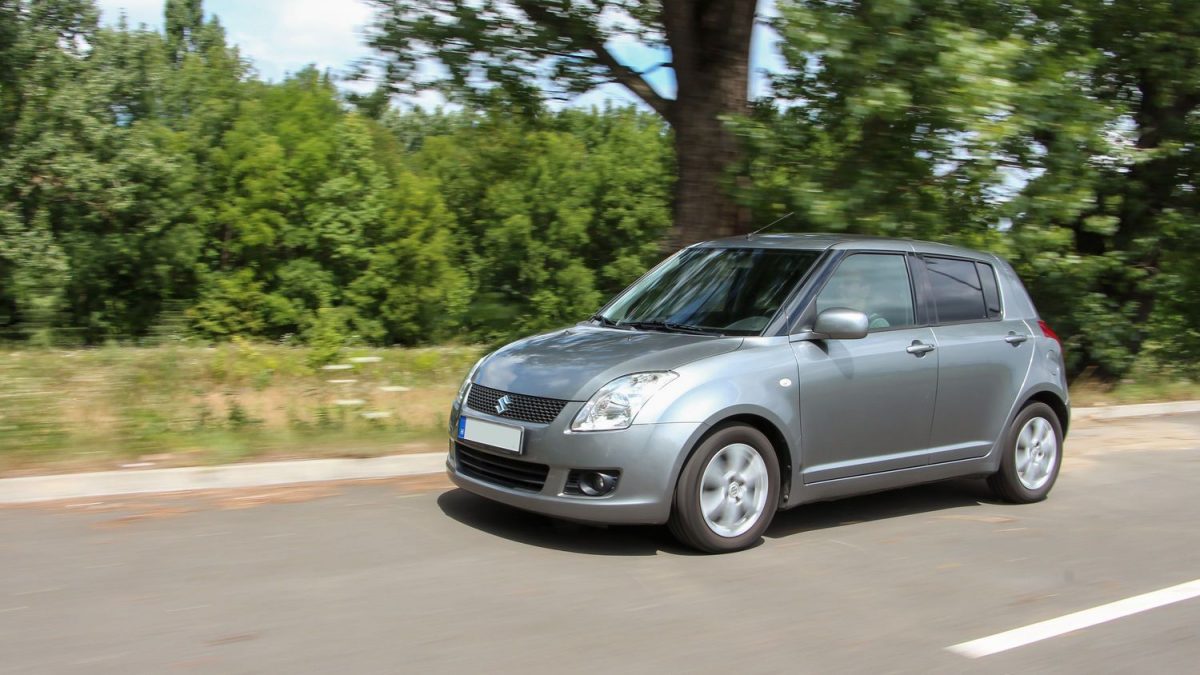 SUZUKI SWIFT