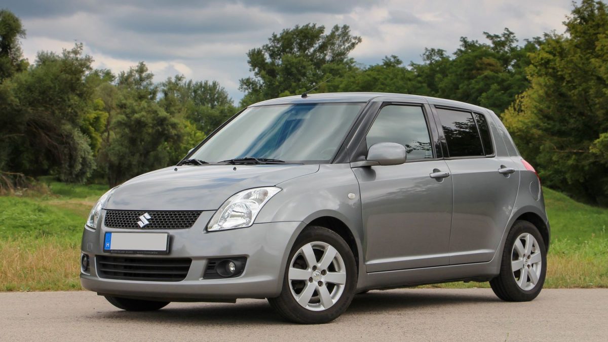 SUZUKI SWIFT