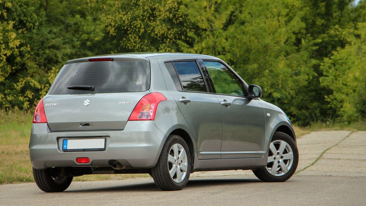 SUZUKI SWIFT