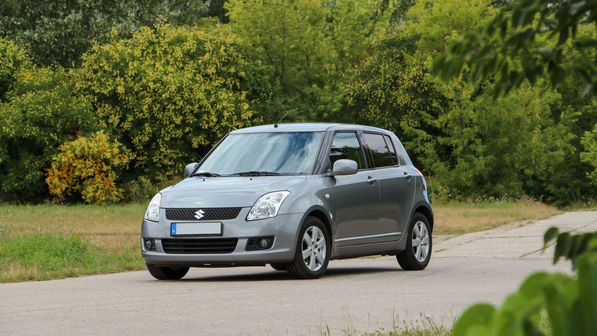 SUZUKI SWIFT
