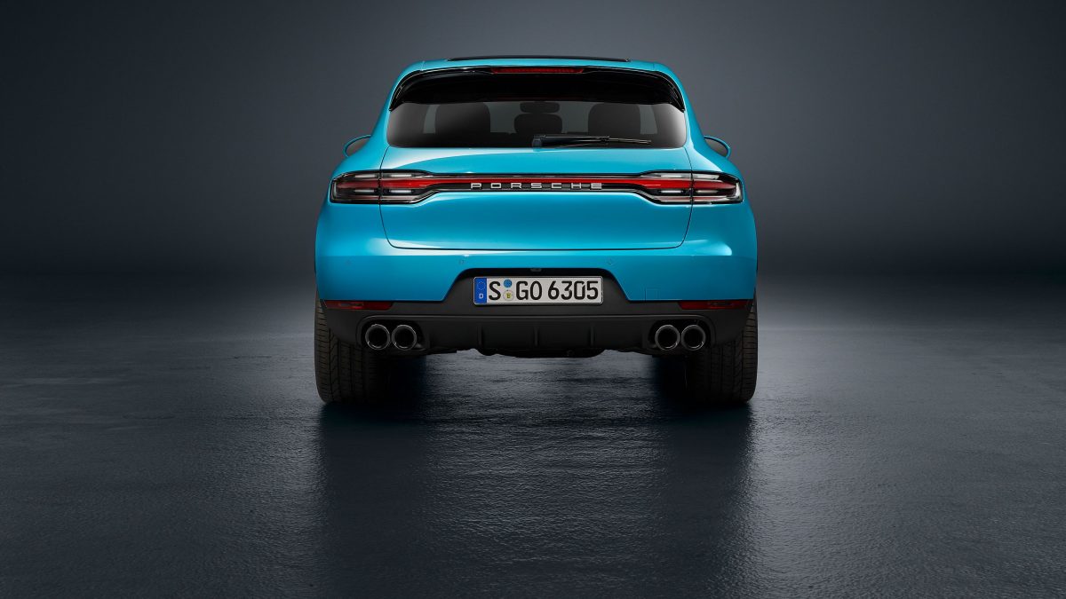 PORSCHE MACAN