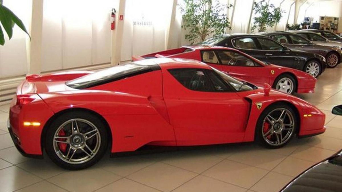 FERRARI ENZO