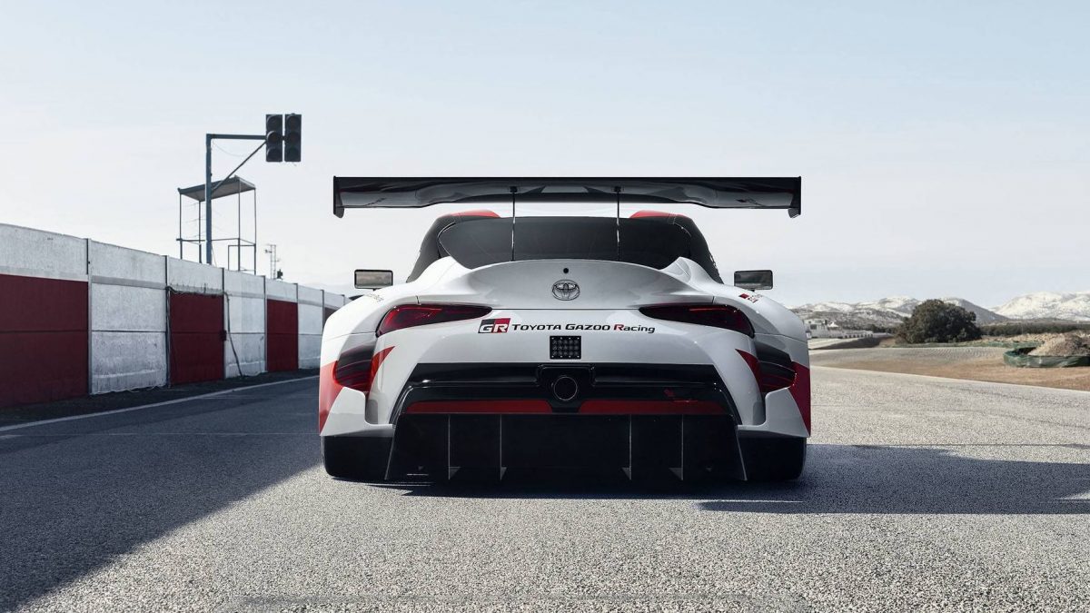 TOYOTA SUPRA