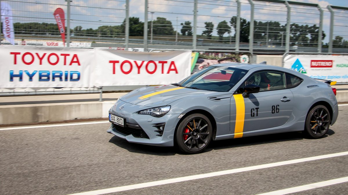 TOYOTA
