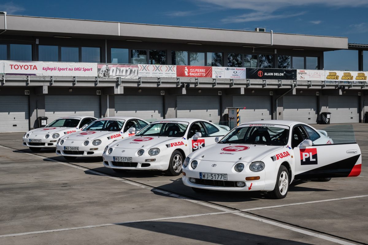 TOYOTA