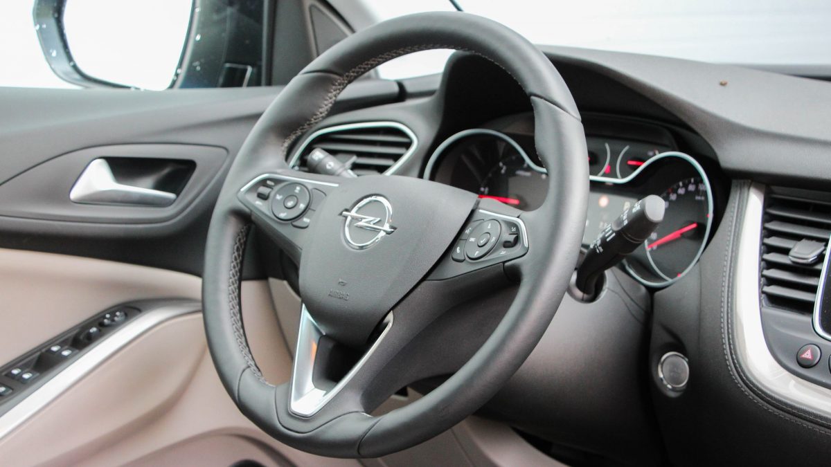 OPEL GRANDLAND X