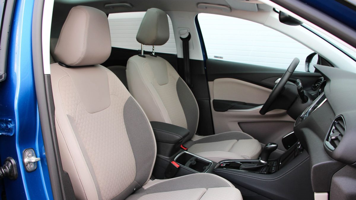 OPEL GRANDLAND X