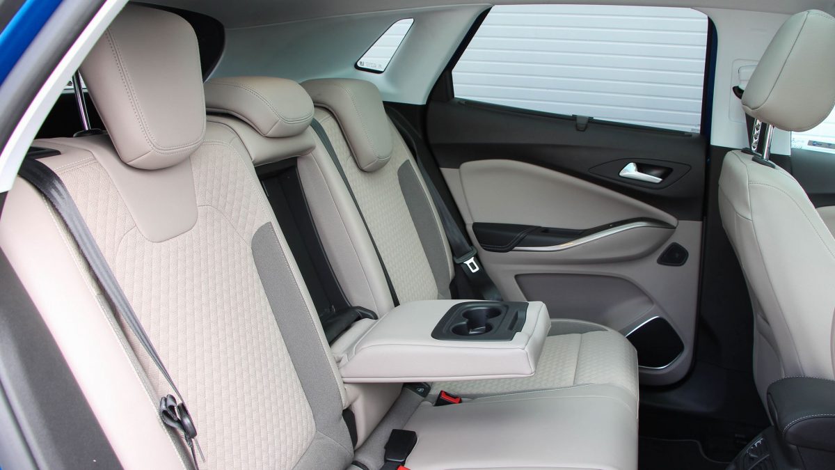 OPEL GRANDLAND X