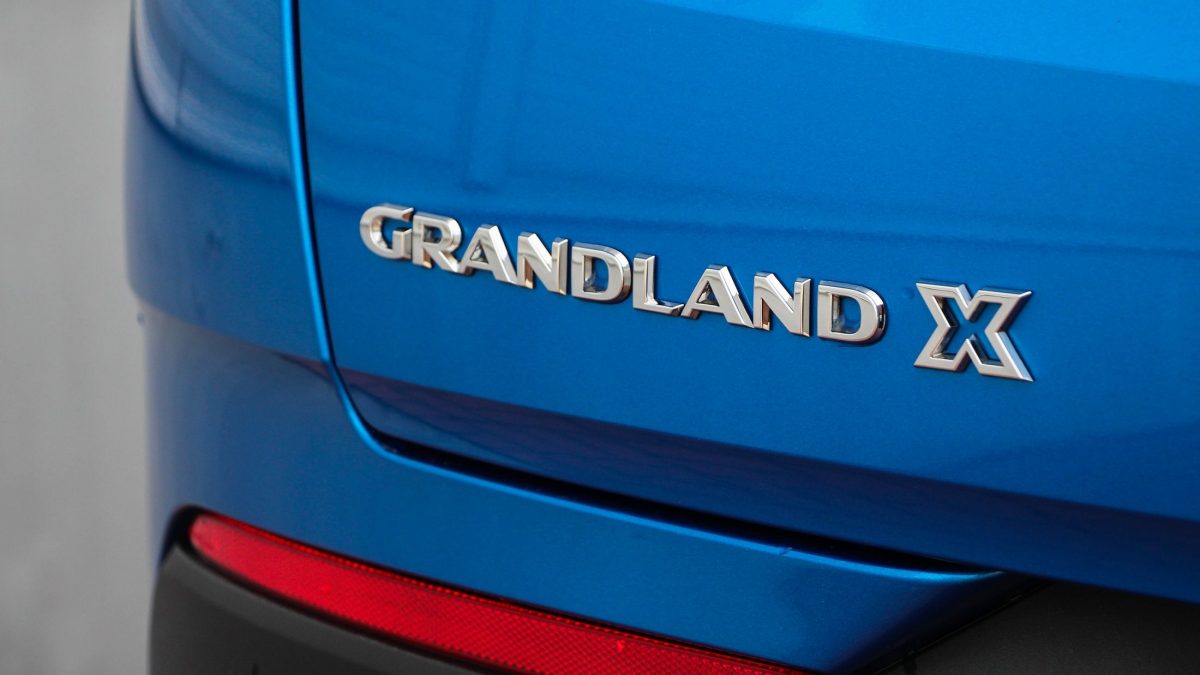 OPEL GRANDLAND X