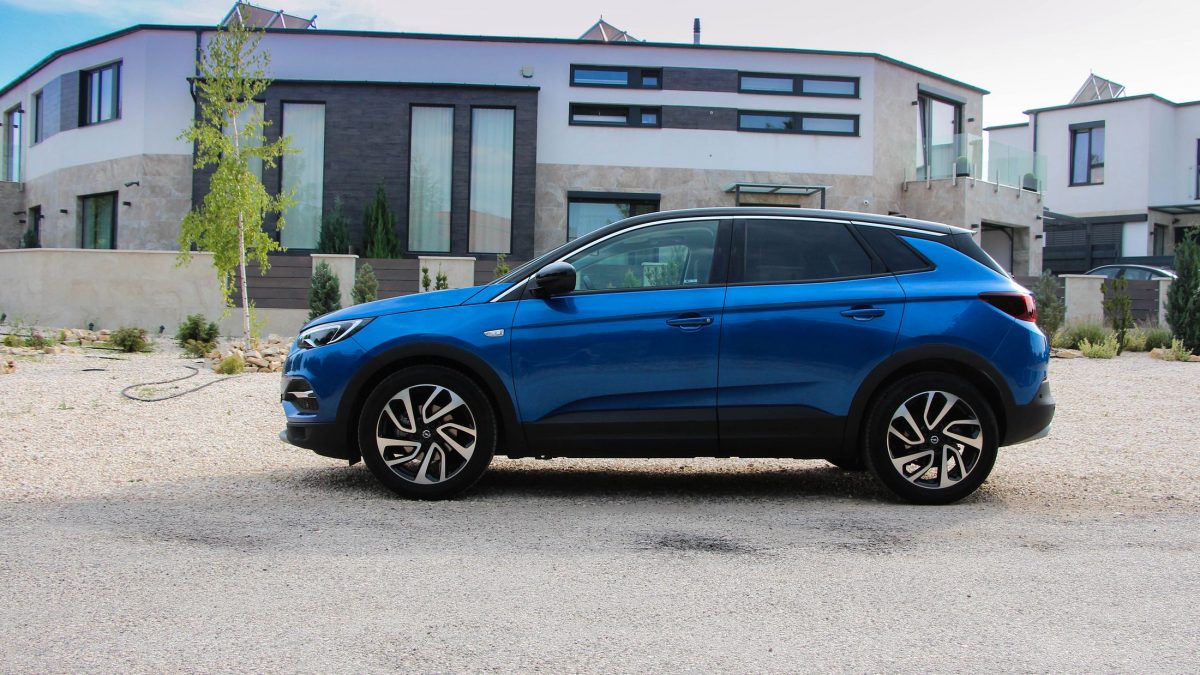 OPEL GRANDLAND X