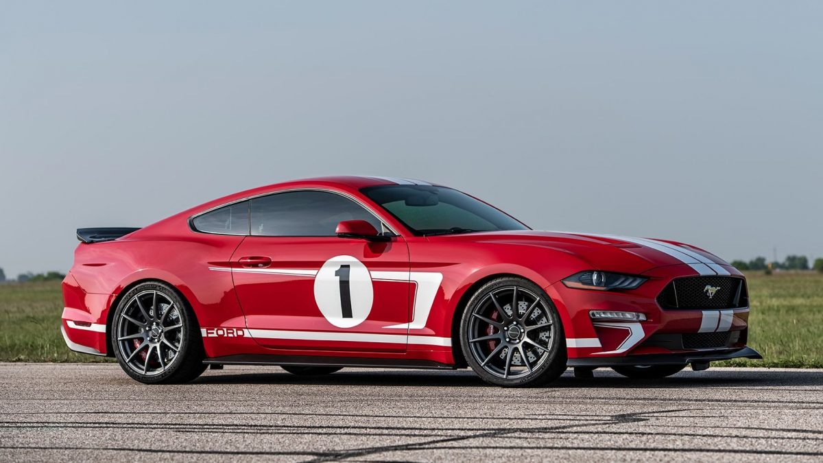 FORD MUSTANG