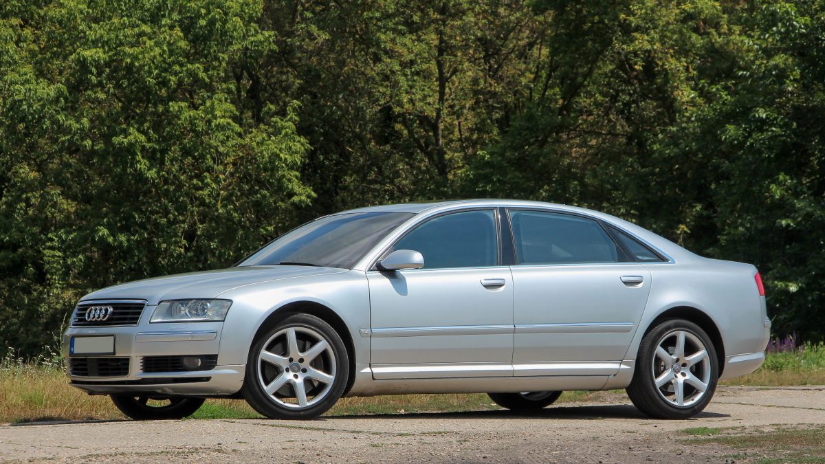 AUDI A8