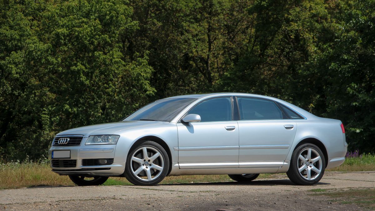 AUDI A8