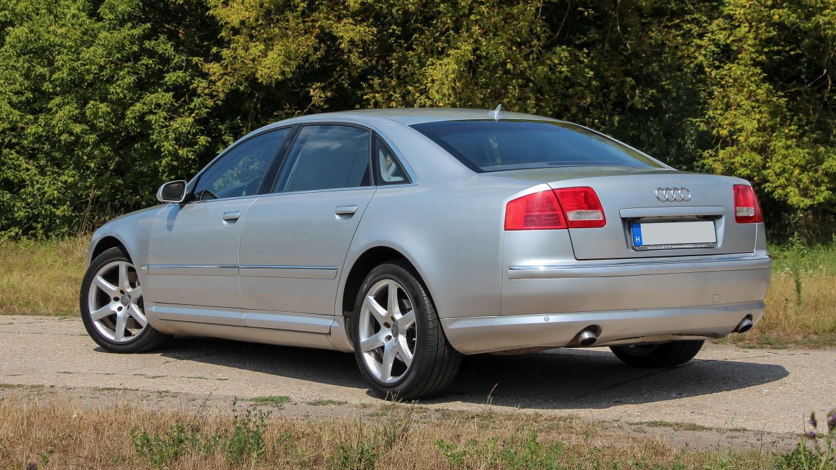 AUDI A8