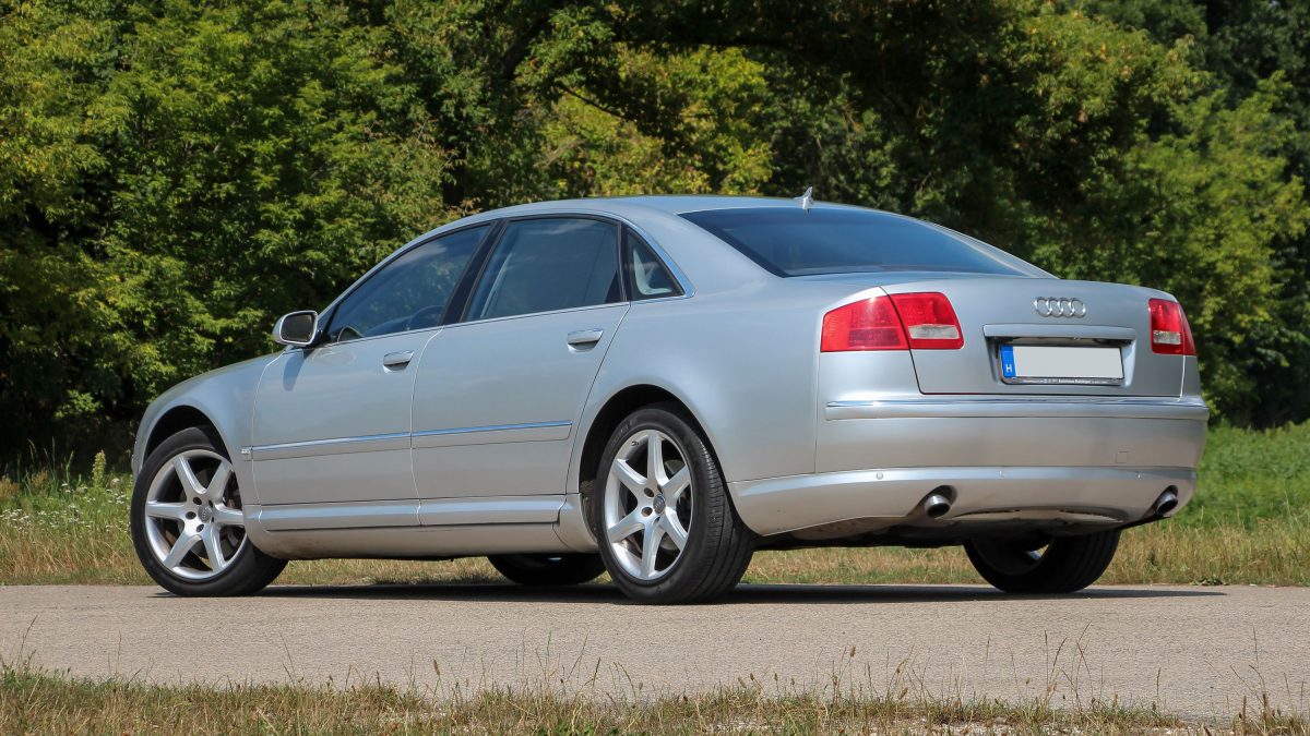 AUDI A8