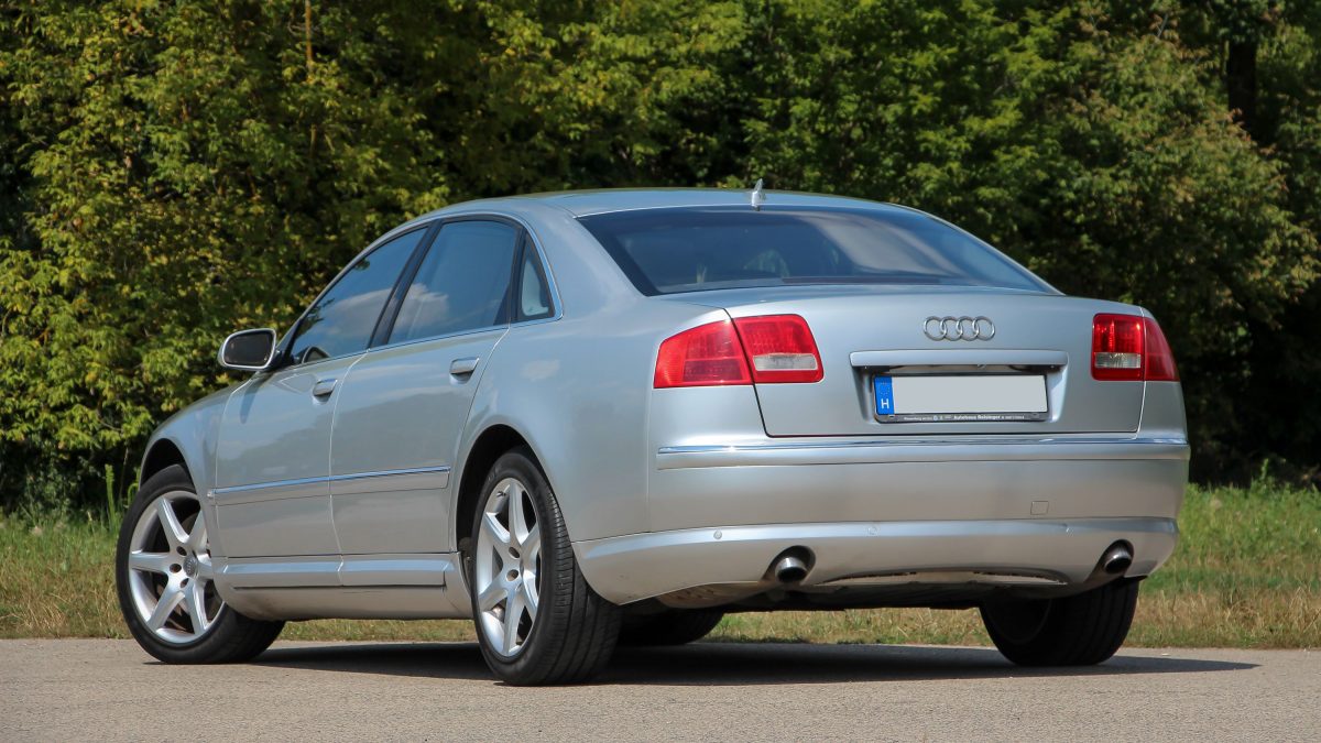 AUDI A8