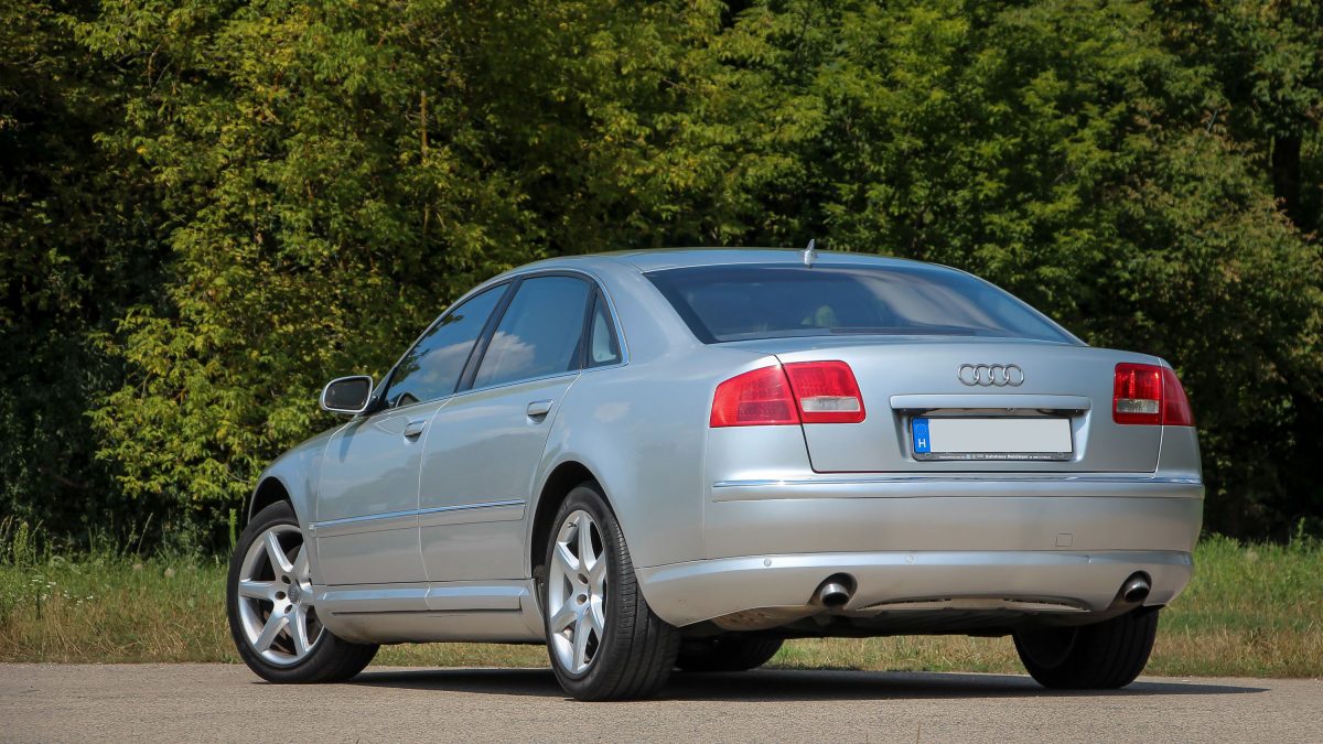 AUDI A8
