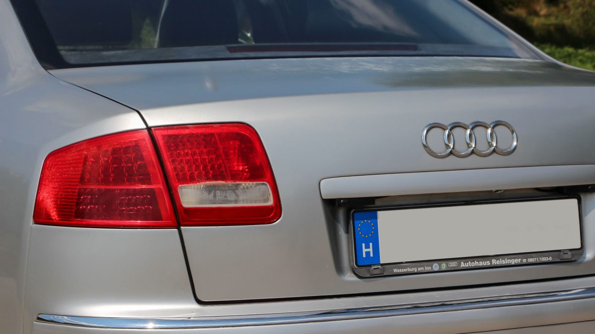 AUDI A8