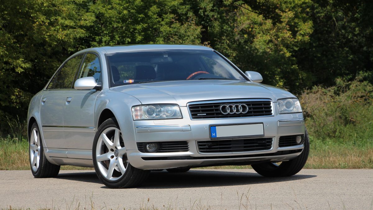 AUDI A8
