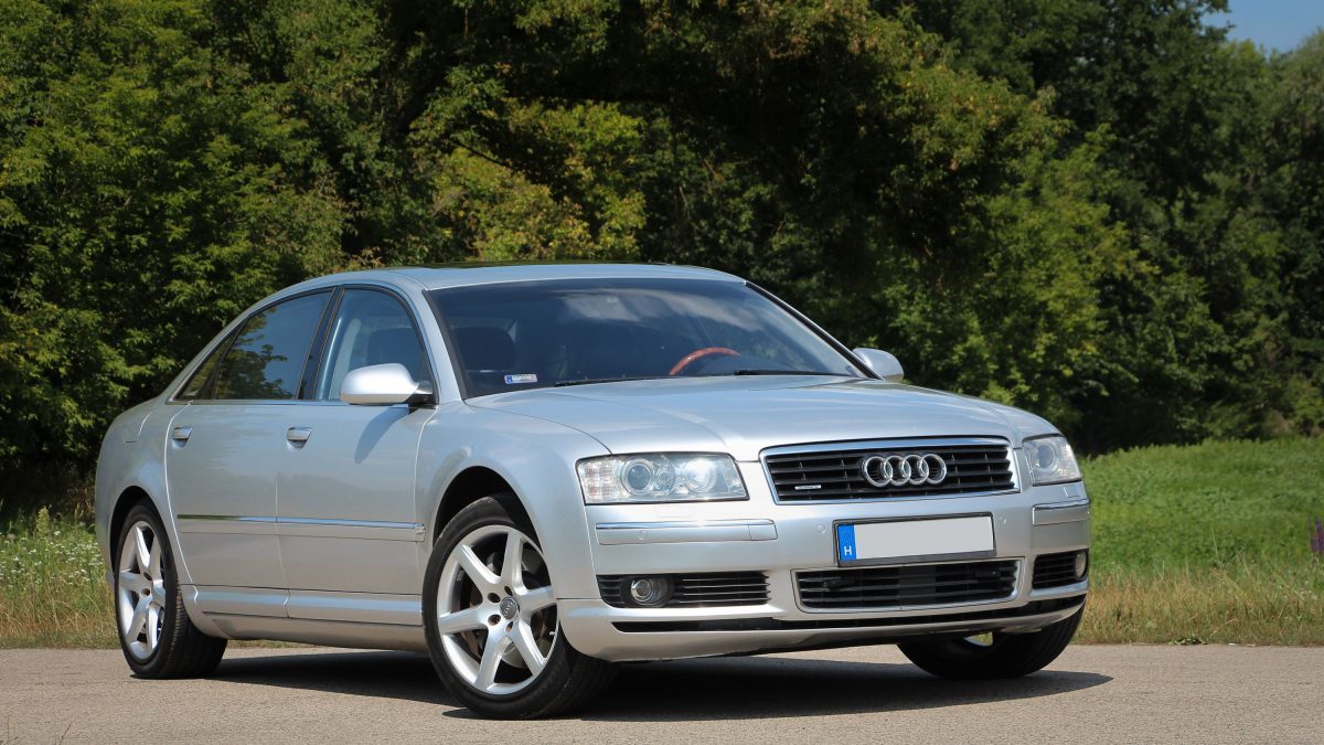 AUDI A8