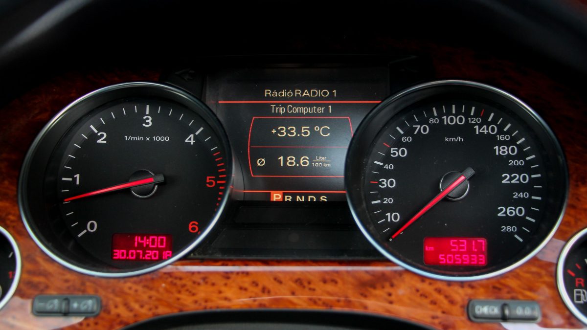 AUDI A8