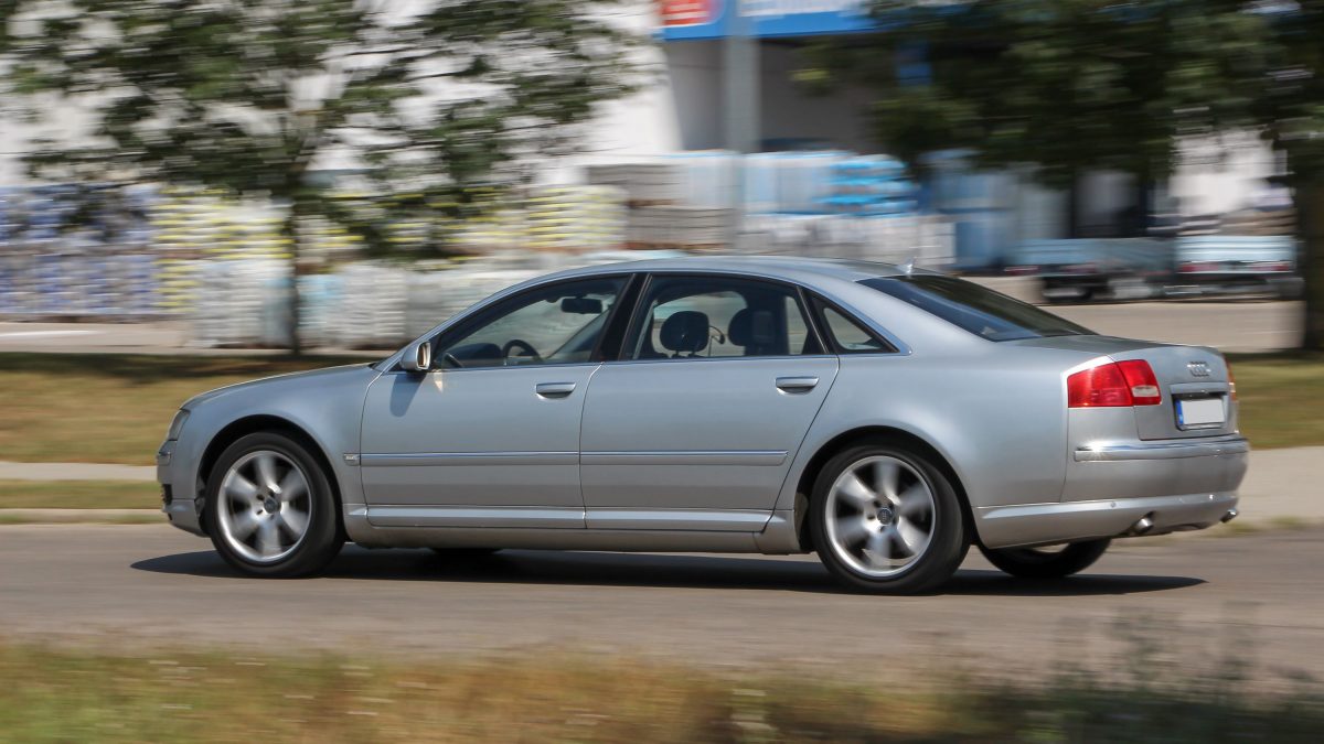 AUDI A8