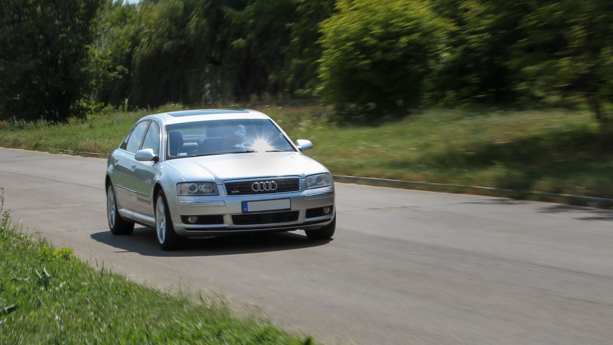 AUDI A8