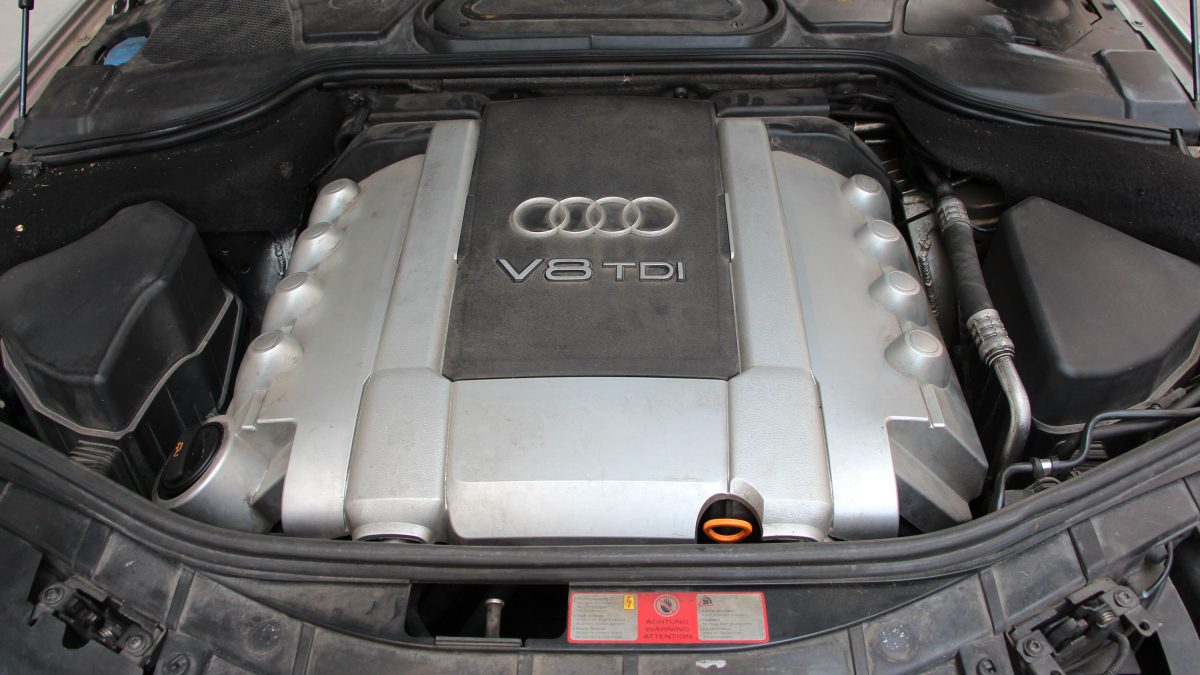 AUDI A8