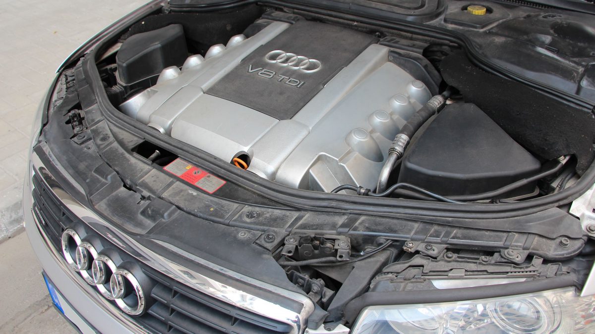 AUDI A8