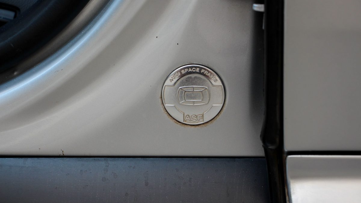 AUDI A8
