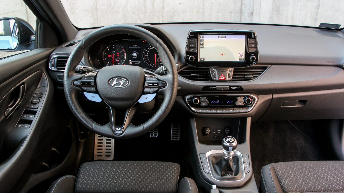 HYUNDAI I30