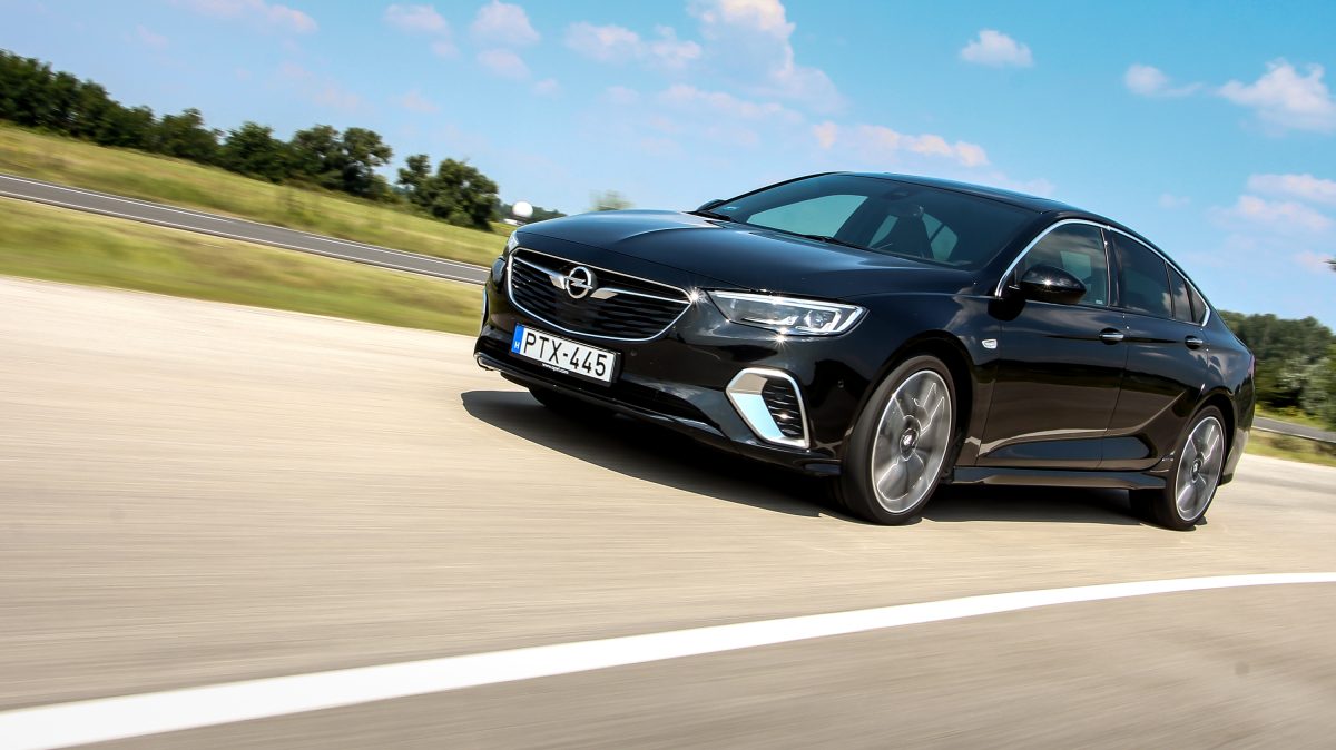 OPEL INSIGNIA