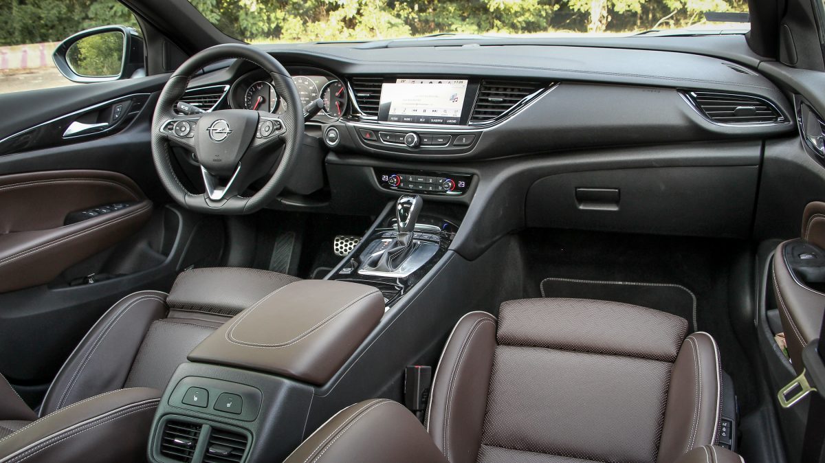OPEL INSIGNIA