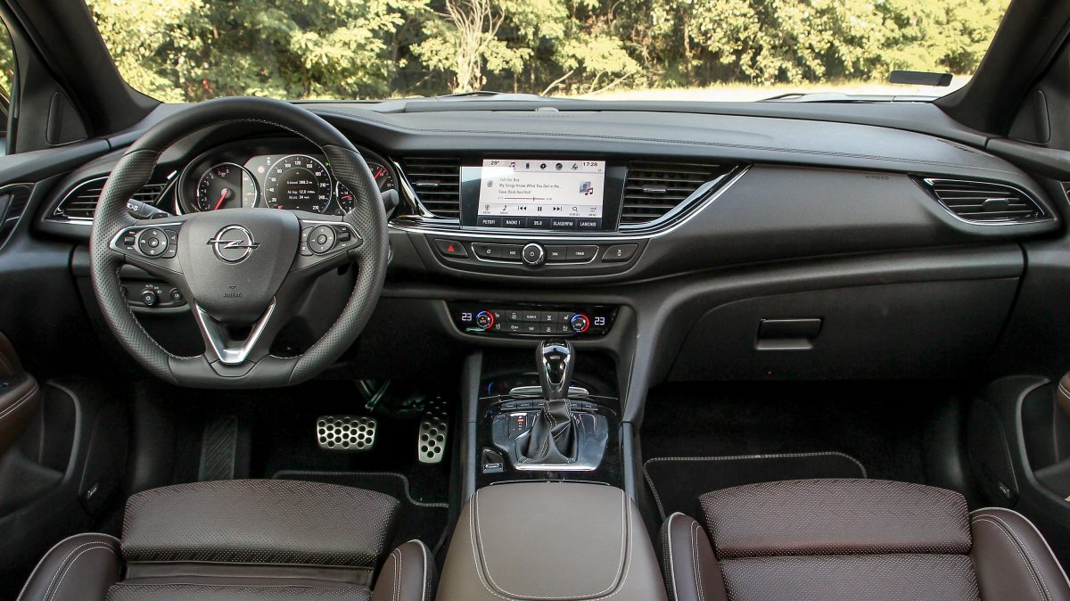 OPEL INSIGNIA