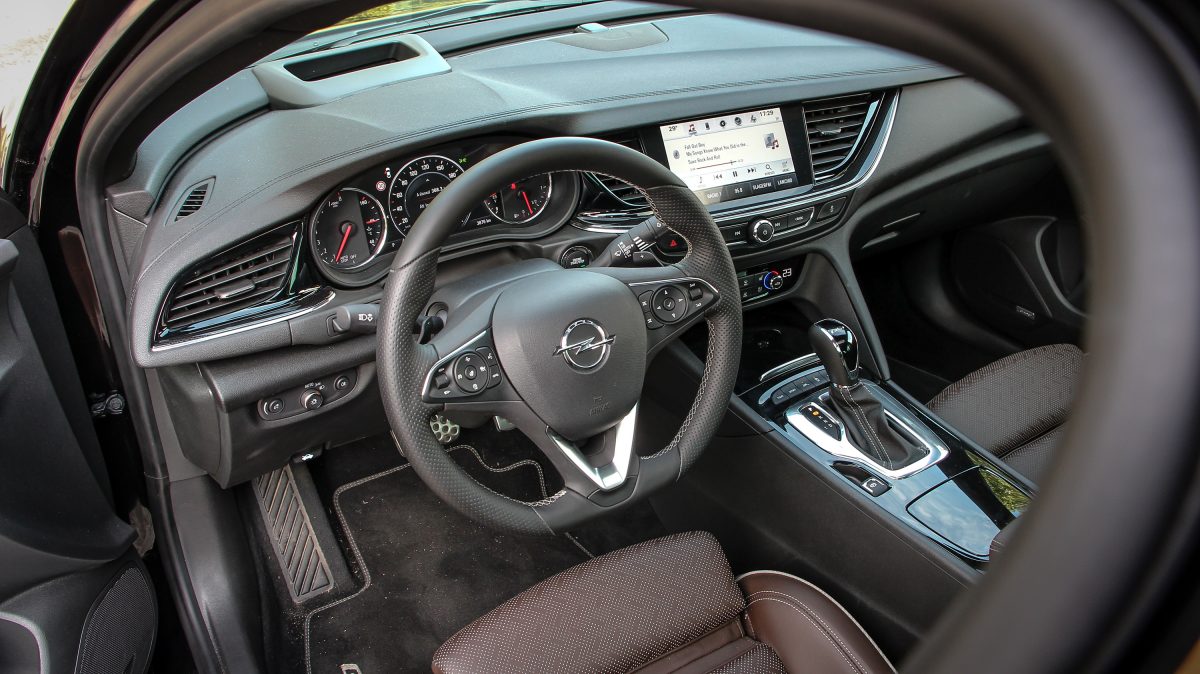 OPEL INSIGNIA