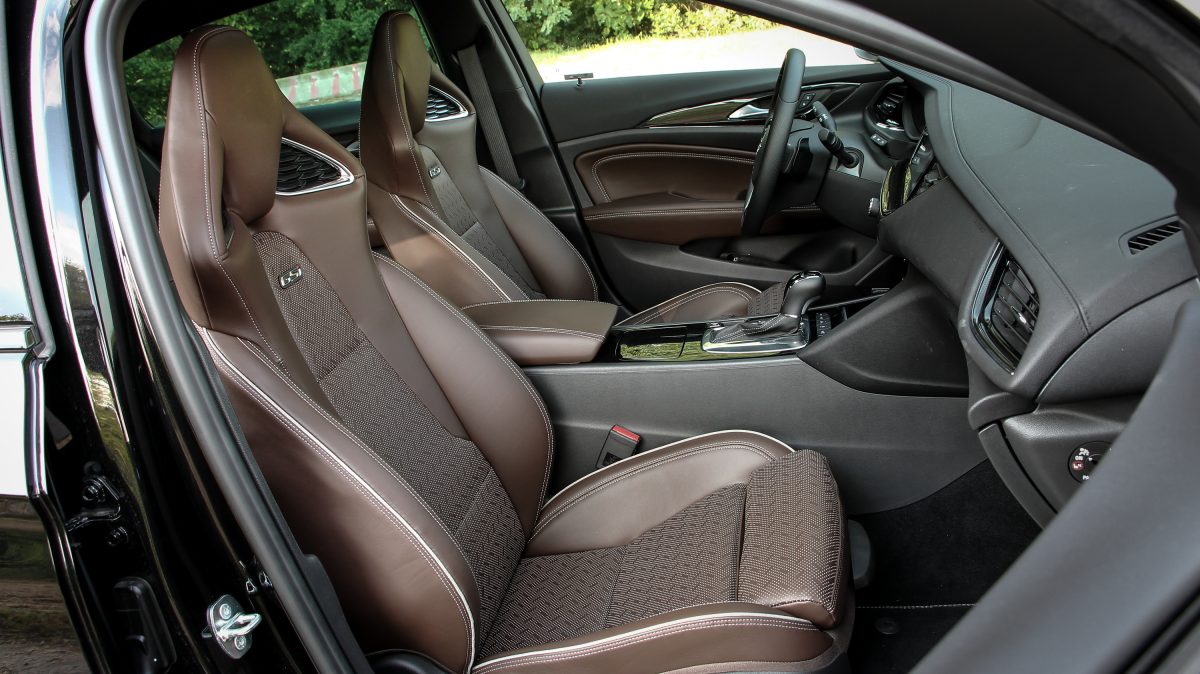 OPEL INSIGNIA