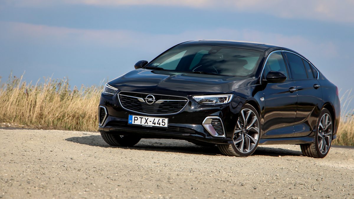 OPEL INSIGNIA