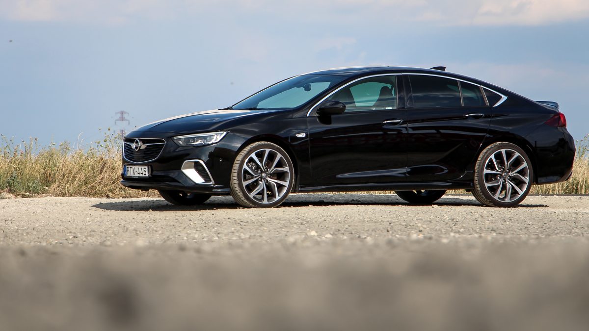 OPEL INSIGNIA