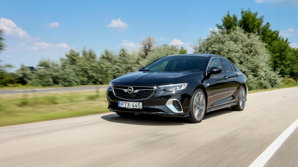 OPEL INSIGNIA
