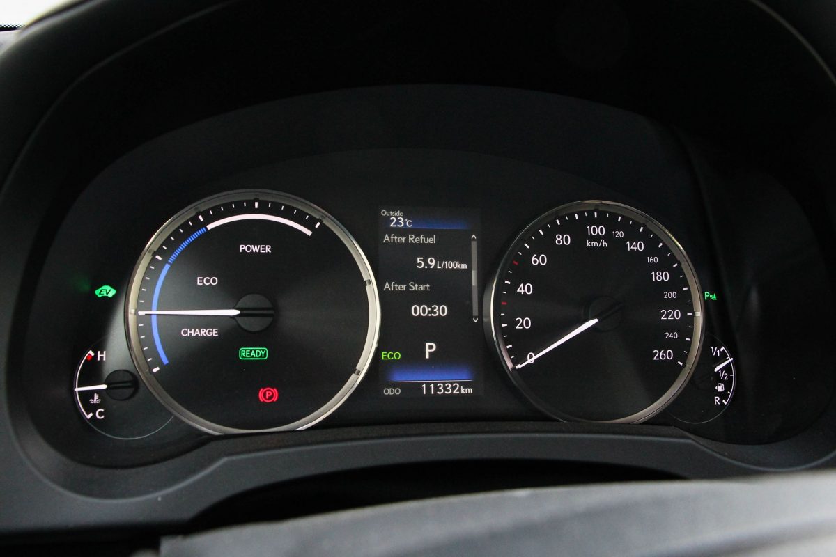 LEXUS IS
