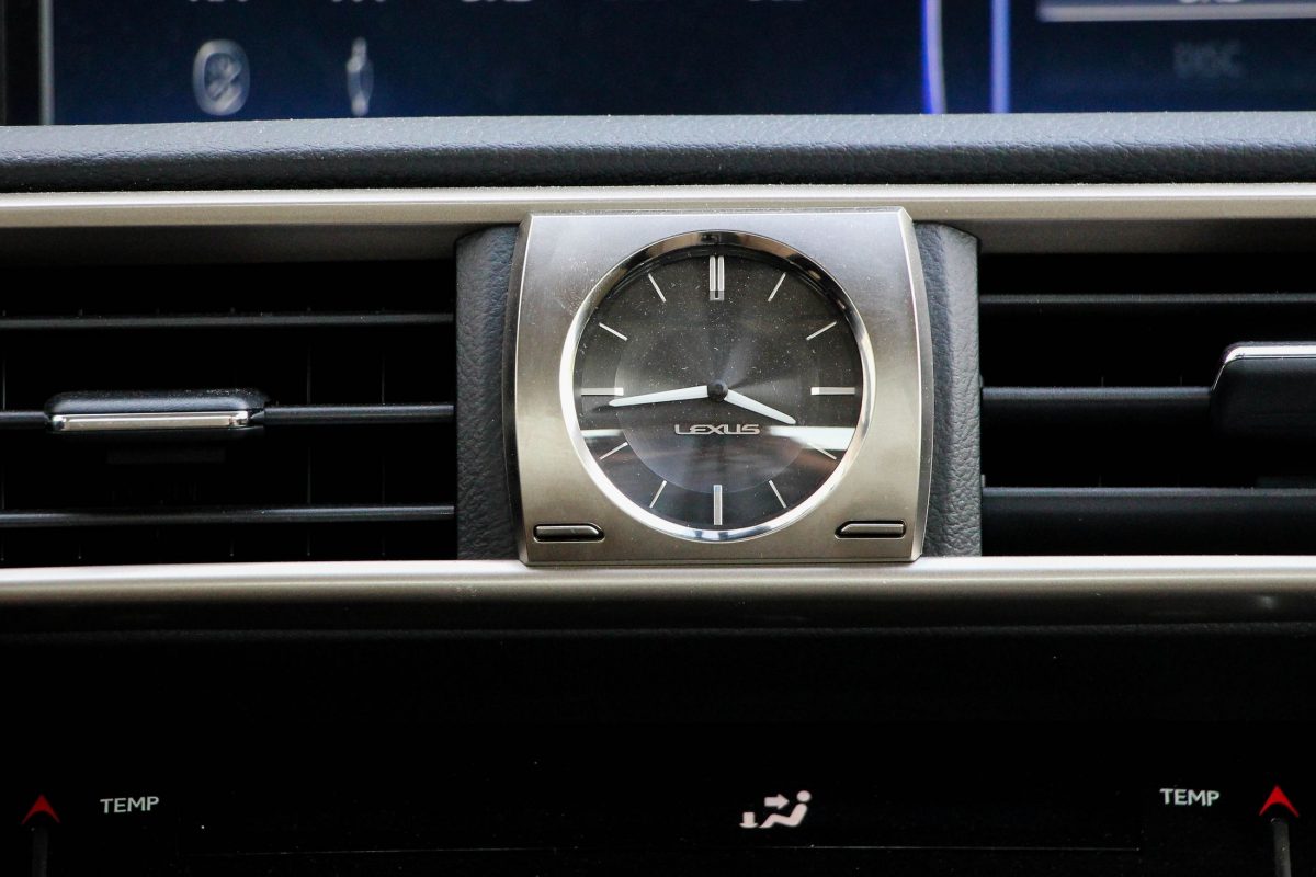 LEXUS IS