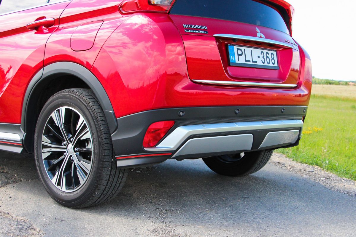 MITSUBISHI ECLIPSE CROSS