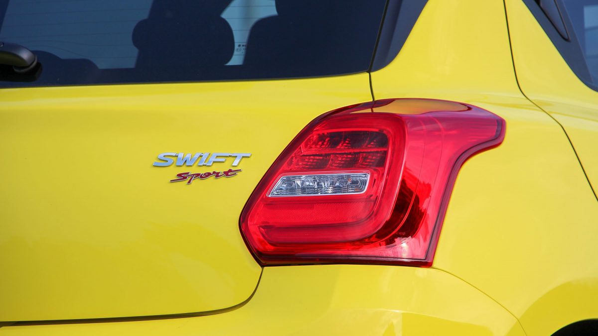 SUZUKI SWIFT